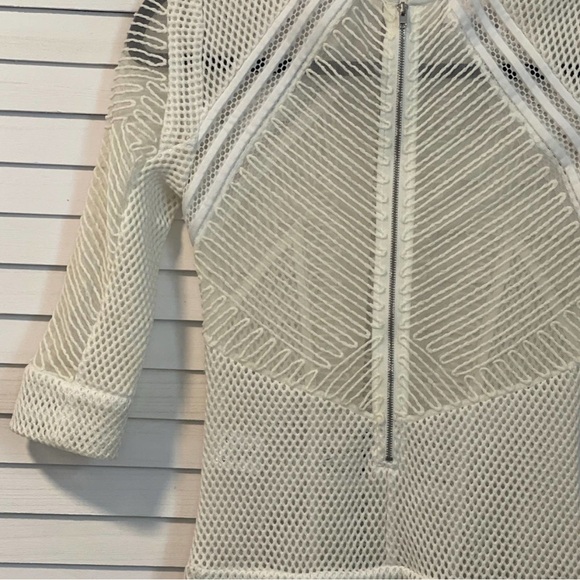 Adorable IRO Ashlyn Embroidered White Cream 3/4 Sleeve Dress Size 34 (US 2) - Picture 8 of 10